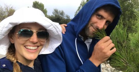 NOVAK PRVI PUT USLIKAO KĆERKICU TARU I NIKO NE MOŽE SKRENUTI POGLED: "Ovo se rijetko viđa" (FOTO)