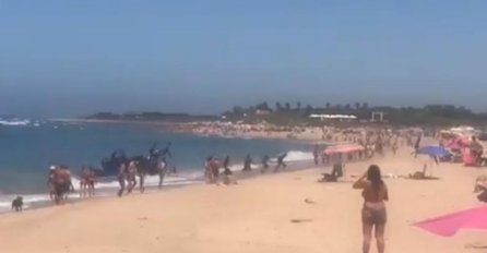 NASTAO OPŠTI HAOS NA SPLITSKOJ PLAŽI, ŽENE I DJECA VRIŠTALI IZ PETNIH ŽILA: Turisti se ovom nisu nadali!