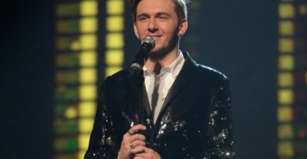 Oženio se popularni bh. pjevač: Njegova izabranica svojim izgledom OSTAVLJA BEZ RIJEČI!