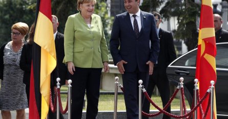 Prvi službeni posjet Makedoniji: Angela Merkel doputovala u Skoplje