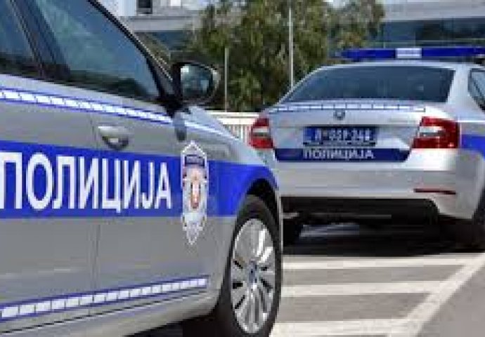 UŽAS U CENTRU BEOGRADA: Napad na policajce, povrijeđeni se nalaze u Urgentnom centru