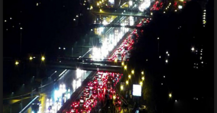 BEOGRAD PARALISAN! Zatvoreni mostovi, Trg Republike, promijenjene trase, EVO KAD JE POČELA VELIKA GUŽVA