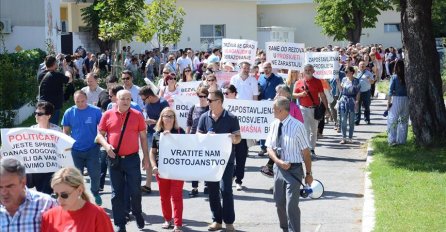 Protesti profesora srednjih škola u Mostaru