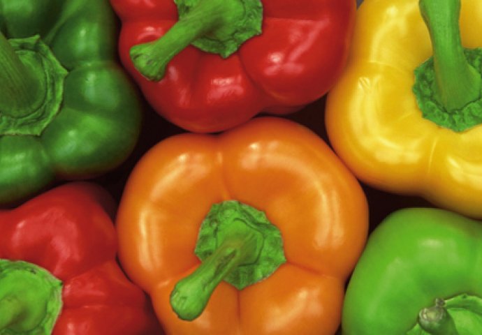 NIKAD VEĆI UROD PAPRIKE - SAMO PORED NJE POSADITE OVU BILJKU: Plodova će biti na sve strane, 1 SAVJET DOBRO UPAMTITE