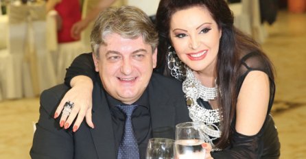 PRIVATNIM AVIONOM SU STIGLI: Dragana Mirković i njen muž u provodu sa Jean Claude Van Damme, a OVO je sve oduševilo