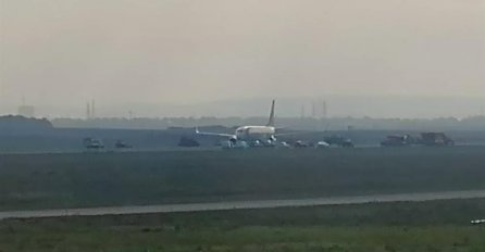 VANREDNA SITUACIJA, BLOKIRAN AERODROM "NIKOLA TESLA": Putnici u panici, AVIONI NE SMIJU SLETJETI!
