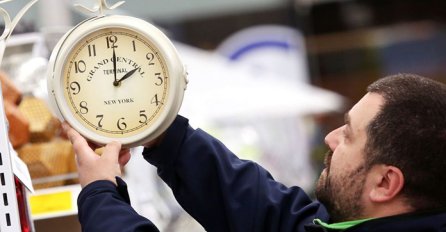 OGLASILO SE MINISTARSTVO! STIGLA ZVANIČNA POTVRDA: Evo kad vraćamo KAZALJKE!