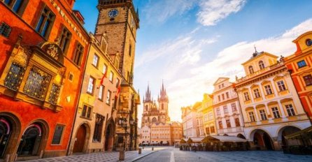 Posjetite dvorce Češke i zlatni Prag sa turističkom agencijom Centrotours!