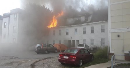 Na desetine eksplozija istovremeno u okolici Bostona