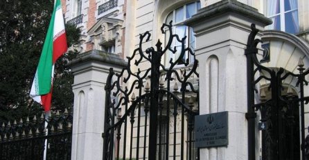 Pariz: Napadnuta zgrada ambasade Irana 