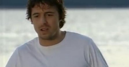 ŽENE SU OBOŽAVALE FUDBALERA IZ SERIJE "LJUBAV U ZALEĐU": 12 godina kasnije on je još veći frajer! (FOTO)