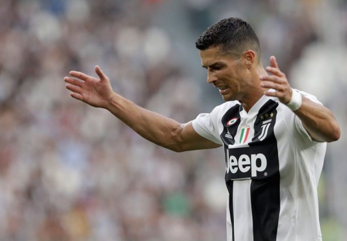 BAŠ GA JE KRENULO: Juventus pod velikom istragom UEFA-e zbog transfera Ronalda i potrošenih skoro 250 miliona!