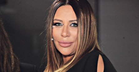 Pjevačica OVOM OBJAVOM napravila pometnju: Evo šta je poručila ženama!