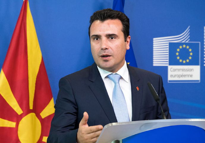 Makedonski premijer poručio građanima: Prihvatite novo ime ili izolaciju