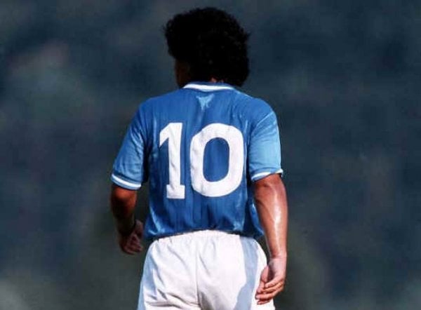 maradona-napoli3-previeworg