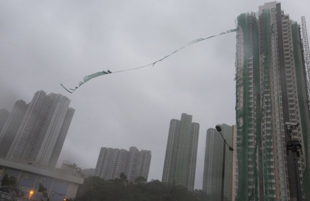 hong-kong-neboder-tajfun