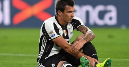 JUVE JE LOŠ, ALI OVAJ MANDŽUKIĆ JE APSOLUTNO...Italijanski mediji TEŠKO PONIZILI hrvatskog napadača