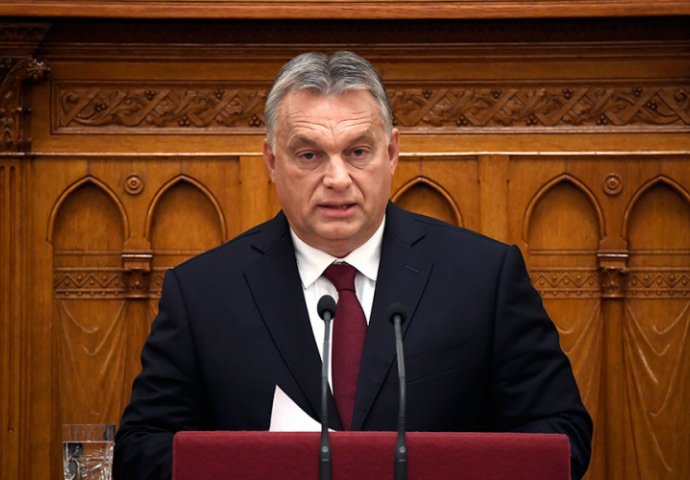 Orban: Krenuli smo sa šljemovima, sad smo kod tenkova, a već se priča o avionima
