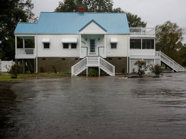 hurricane-florence-flood-house