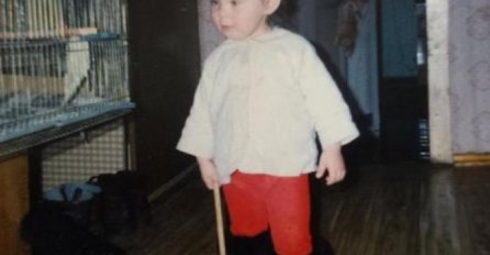 Kada je shvatila počela je vrištati: Vidite li vi šta nije uredu na OVOJ FOTOGRAFIJI? 