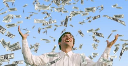 NAJBOLJI POSAO NA SVIJETU: Ne radi ništa, a zarađuje više od 160 KM dnevno, EVO U ČEMU JE FAZON!