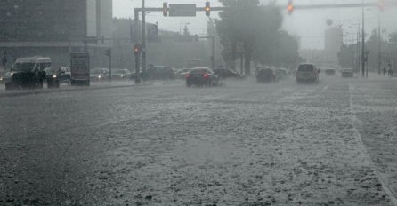 ALARMANTNO UPOZORENJE METEOROLOGA: Olujni vjetar, kiša postepeno će prelaziti u susnježicu i snijeg