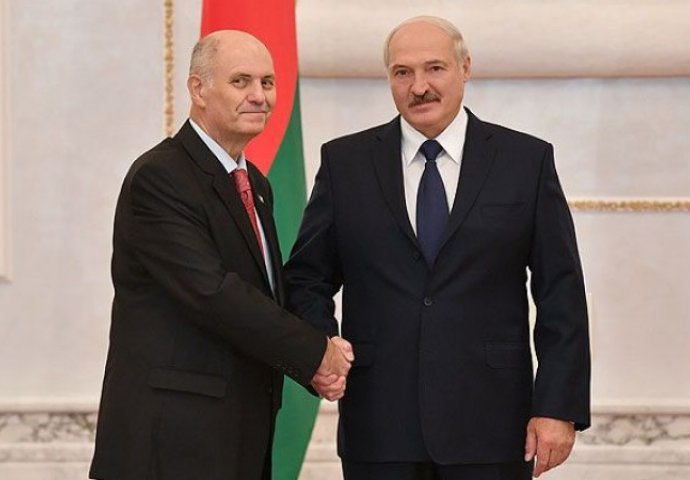 Mustafa Mujezinović predao akreditivna pisma predsjedniku Bjelorusije Aleksandru Lukašenku