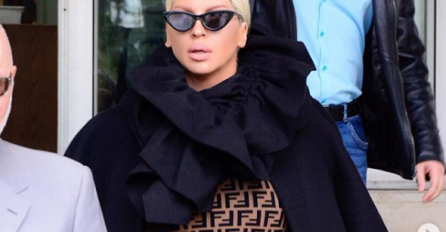 KARLEUŠA OBUKLA EKSTREMNO SELJAČKI TREND KOJI ĆE BITI POPULARAN OVE SEZONE: Uhvatit ćete se za glavu kad vidite donji dio slike (FOTO)