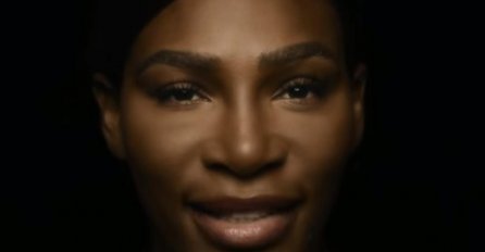 SERENA SE SKINULA POTPUNO GOLA I PORUČILA: Dodirujem se!