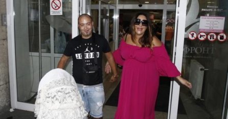 SVE JE BILO DOBRO, DOK ANA NIKOLIĆ NIJE OBJAVILA OVU FOTOGRAFIJU: Od prizora njeni fanovi se SKAMENILI! (FOTO)