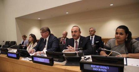 Cavusoglu: Turska će pomoći palestinskim izbjeglicama