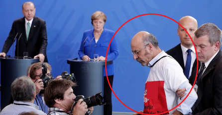 Skandal u Njemačkoj: Dok su Erdogan i Merkelova držali presicu uletio ON, EVO ŠTA JE PORUČIO!