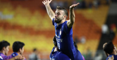 Korejanci se pitaju ko je ovaj lik! Brutalan pogodak Elvisa Sarića u dresu Suwona