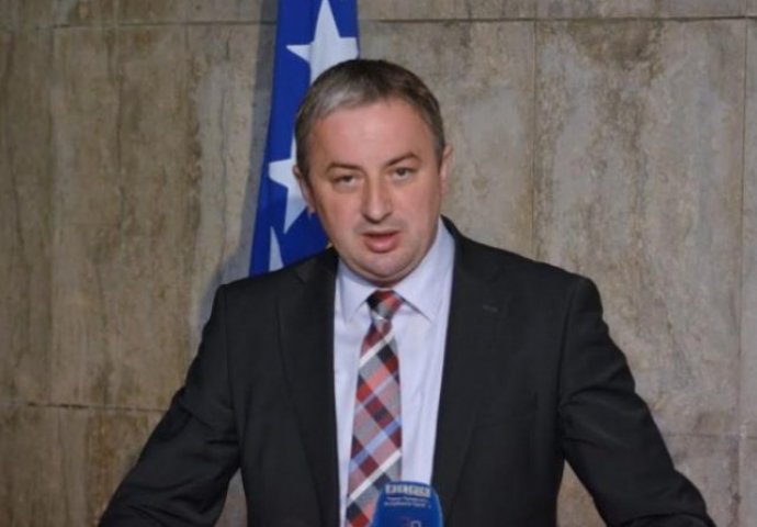 Borenović: Užasno loša odluka koju je donio Inzko