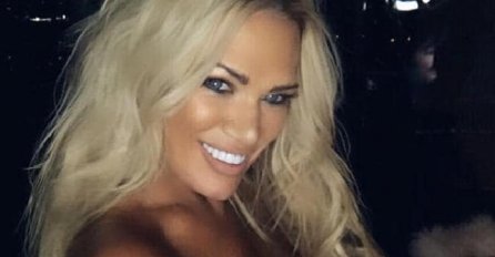 VJEROVALI ILI NE OVO JE DVOJNICA PAMELE ANDERSON: Kad joj vidite obline sve će vam biti jasno, 3. slika oduzima dah!