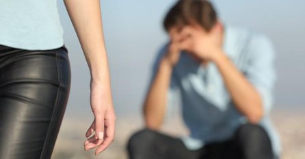 TRAŽIO RAZVOD JER JE NAŠAO DRUGU: Kada je shvatio da je pogriješio vratio se kući, al prizor koji je tamo zatekao mu je slomio srce! SUZE SAME TEKU