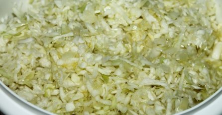 ČISTI CRIJEVA, SMANJUJE TEŽINU, REGULIŠE KISELINU: Ako ovo budete jeli tri dana nećete vjerovati šta će se desiti sa vašim tijelom