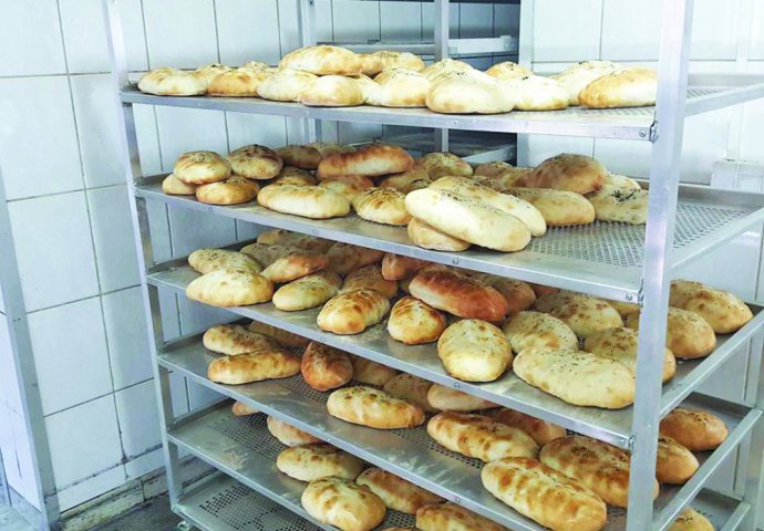 NISTE SVJESNI ŠTA JEDETE: Žena iz Srbije radila u pekari i otkrila šta se događa u prostorijama gdje spremaju peciva, NEĆE VAM BITI DOBRO! 