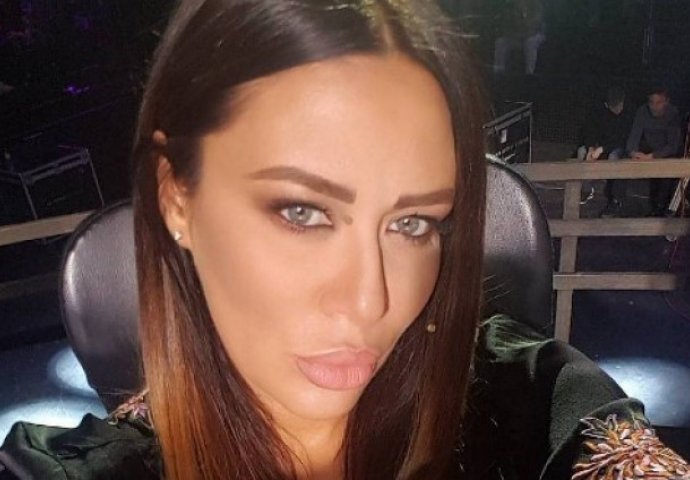 ANA JE MJESECIMA KRILA DA JE IŠLA NA OPERACIJU, A SADA JE SVE ISPLIVALO: Uradila je veliku promjenu na licu, ljudi ne mogu skinuti pogled!