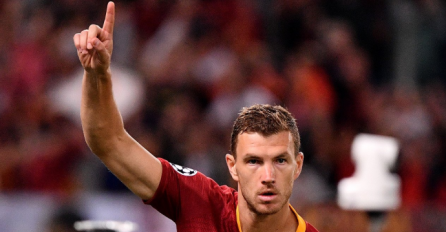 DRAGI MOJI IGRAČI, DŽEKO JE NA TERENU: Trener Plzena obratio se nakon katastrofe na Olimpicu