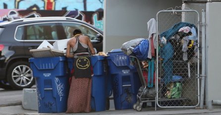 SAD KOPA PO ĐUBRETU I ŽIVI KAO BESKUĆNICA: Muškarci su uzdisali za njenim oblinama, A POGLEDAJTE JE SADA (FOTO)