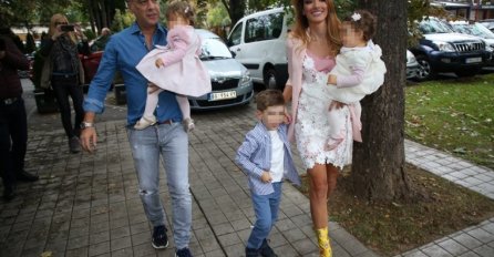 SVI SU PRIČALI O NJENIM ČIZMAMA, ALI NIKO NIJE VIDIO OVAJ DETALJ NA RUCI: "Kako je nije stid ovo staviti?" (FOTO)