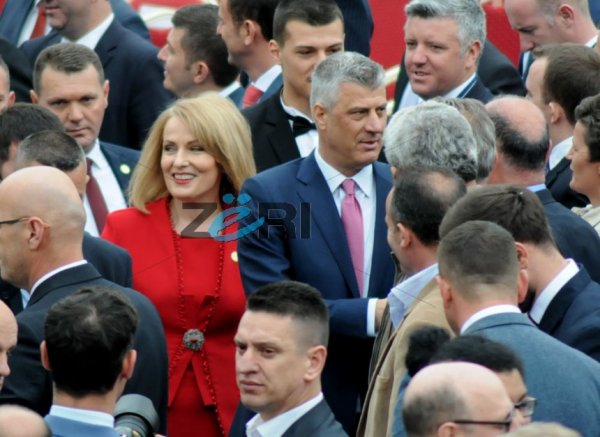 auto-6hashim-thaci-lumnije-copy1460122701