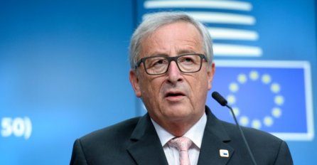 Junker: Dogovor o Brexitu moguć do novembra