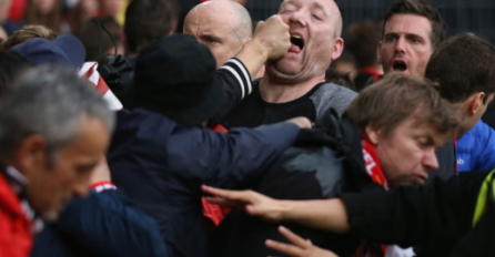 DO SADA NEVIĐEN SNIMAK: Jezivi sukob navijača Zvezde i PSG-a u centru Pariza, svi u nevjerici