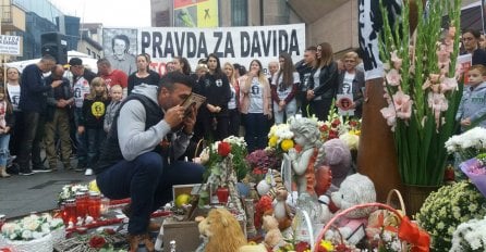 U SOBI JE PAUČINA, KUĆA JE PRAZNA: Davor Dragičević na Trgu večeras svima POSLAO JASNU PORUKU! (FOTO)