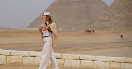 MELANIJA U AFRICI POSLALA VAŽNU PORUKU: Zbog ovog detalja svi je prozivaju da BLAMIRA CIJELU AMERIKU! 