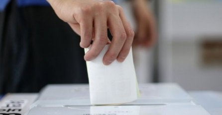 CIK BiH: Do 11 sati glasalo 11,41 posto birača