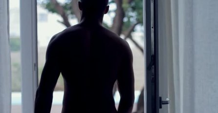 STIDIO SAM SE SVOG TIJELA I DO 26. GODINE GA NIKOM NISAM POKAZAO: A onda je ona stavila glavu na moje grudi...