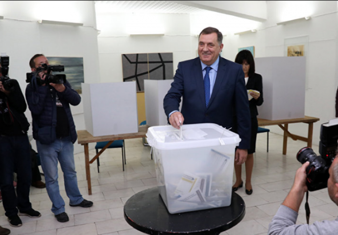 Nevladini promatrači potvrdili: Da li su izbori u BiH bili regularni?